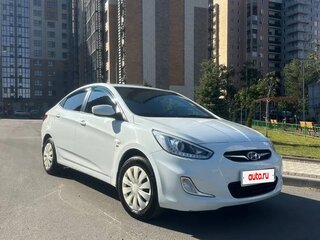 2013 Hyundai Solaris I, белый, 800000 рублей, вид 1