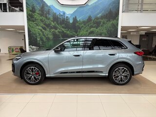 2026 Audi Q5 L III (GU), серый, 6395000 рублей, вид 4