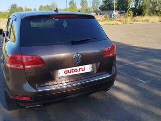 2010 Volkswagen Touareg II, коричневый, 1350000 рублей, вид 4