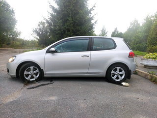 2011 Volkswagen Golf VI, серебристый, 690000 рублей, вид 3