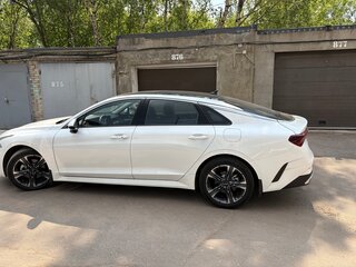 2022 Kia K5 III, белый, 2900000 рублей, вид 3
