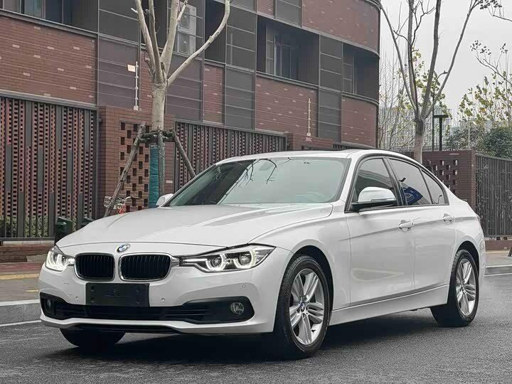 Открыть фотографии: BMW 3 серии VI (F3x) Рестайлинг