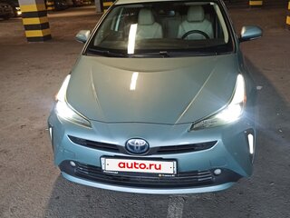 2019 Toyota Prius IV Рестайлинг (XW50), зелёный, 2210000 рублей, вид 2