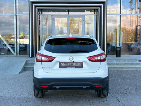 2018 Nissan Qashqai II, белый, 1725000 рублей, вид 5