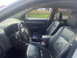 2012 Mitsubishi Outlander III, белый, 1300000 рублей, вид 5