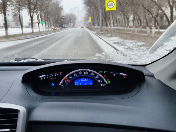 2012 Honda Freed I Рестайлинг, белый, 1850000 рублей - вид 3