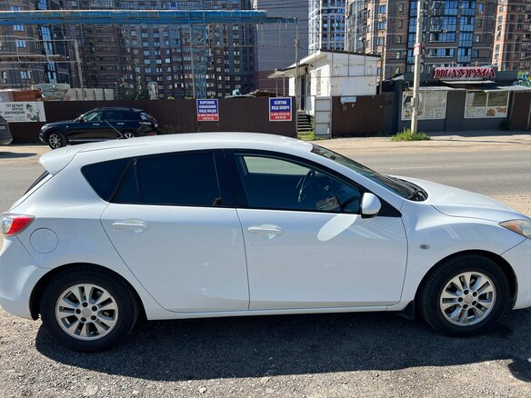 2011 Mazda 3 II (BL), белый, 730000 рублей - вид 2