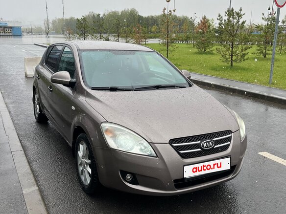 2009 Kia Ceed I, бежевый, 560000 рублей - вид 4