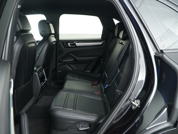 2018 Porsche Cayenne III, чёрный, 5799044 рублей - вид 8