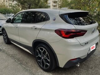 2020 BMW X2 sDrive18i I (F39), белый, 2800000 рублей, вид 4