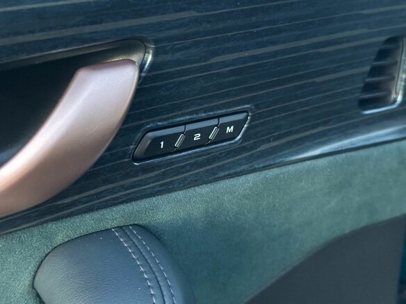 2023 Geely Monjaro I, синий, 3000000 рублей - вид 15