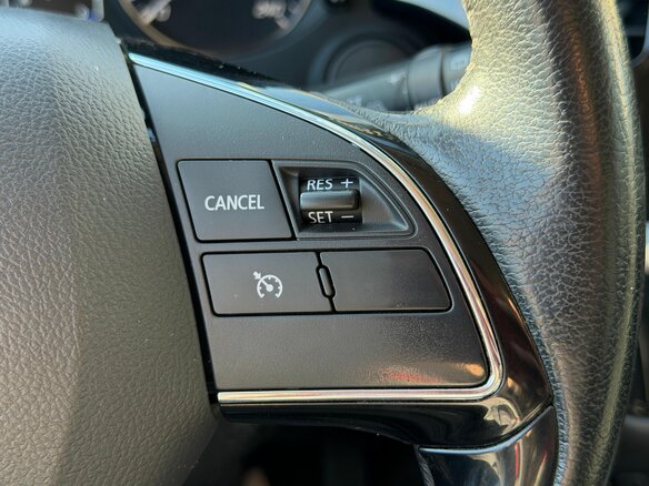 2018 Mitsubishi Outlander III Рестайлинг 3, серебристый, 2159000 рублей - вид 13