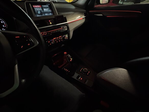 2019 BMW X1 18d sDrive II (F48), коричневый, 2150000 рублей - вид 20