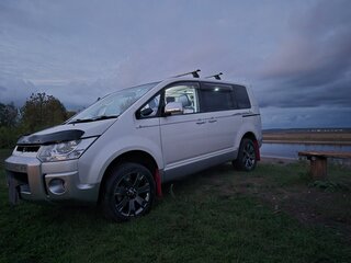 2018 Mitsubishi Delica D:5 I, белый, 3250000 рублей, вид 3