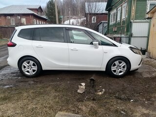 2012 Opel Zafira C, белый, 985000 рублей, вид 2