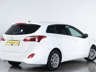 2016 Hyundai i30 II Рестайлинг, белый, 1199000 рублей, вид 4
