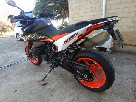 2024 KTM 890 SMT, серый, 1400000 рублей, вид 5
