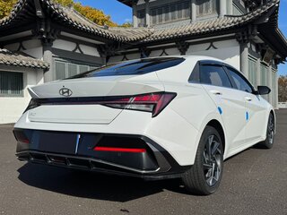 2023 Hyundai Elantra VII (CN7) Рестайлинг, белый, 1753000 рублей, вид 4