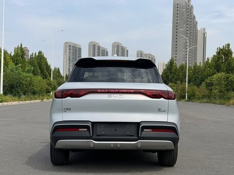 2024 BYD Yuan Pro (47 kWh) I Рестайлинг 2 (Pro), серебристый, 1900600 рублей, вид 3