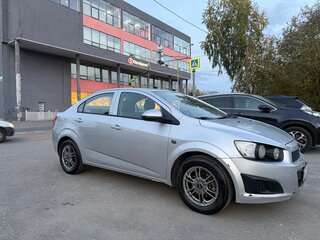 2012 Chevrolet Aveo II, серый, 650000 рублей, вид 4