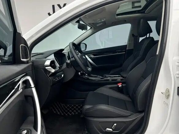2025 Geely Coolray (Binyue L) I Рестайлинг 2, белый, 1650003 рублей - вид 11