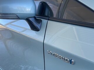 2013 Toyota Prius III Рестайлинг (XW30), зелёный, 800000 рублей, вид 4