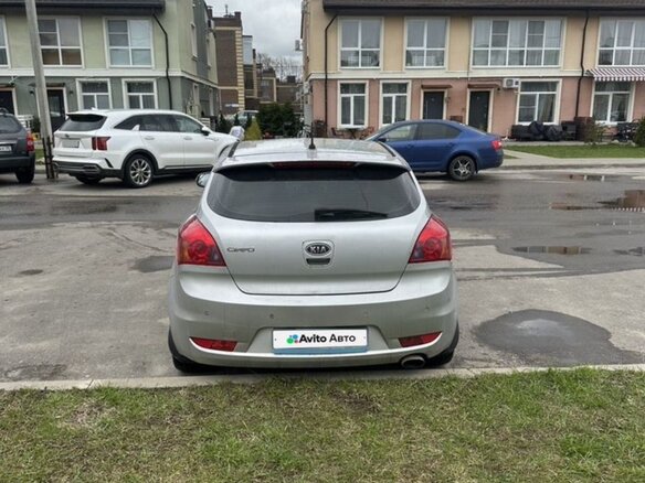 2011 Kia Ceed I Рестайлинг, серебристый - вид 3
