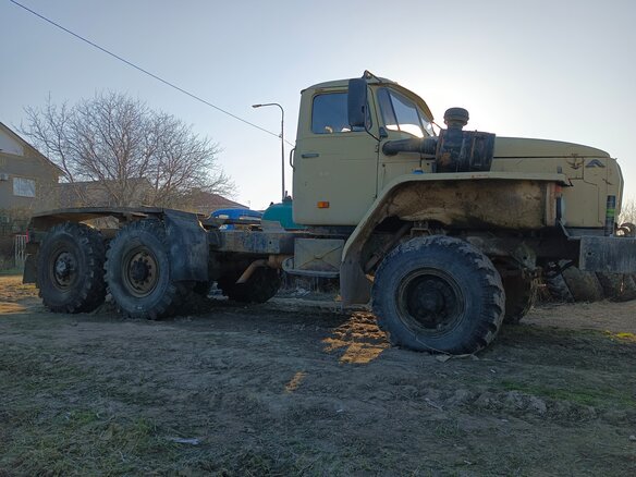 2004 Урал 44202, жёлтый, 520000 рублей