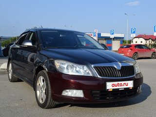 2011 Skoda Octavia II (A5) Рестайлинг, серый, 550000 рублей, вид 3