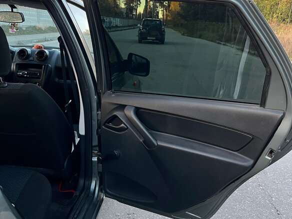 2013 Lada (ВАЗ) Granta I, серебристый, 300000 рублей - вид 18