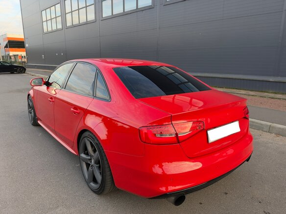 2012 Audi A4 IV (B8) Рестайлинг, красный, 2100000 рублей - вид 3