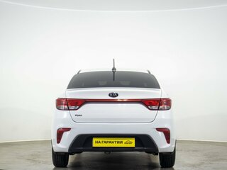 2018 Kia Rio IV, белый, 1079000 рублей, вид 5