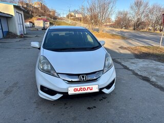 2013 Honda Fit Shuttle I Рестайлинг, белый, 700000 рублей, вид 2