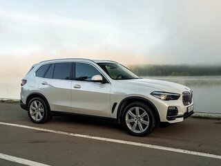2020 BMW X5 25d IV (G05/G18), белый, 5300000 рублей, вид 1