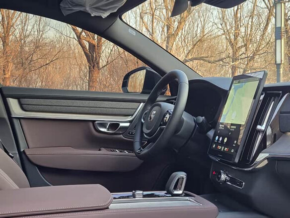 2026 Volvo S90 II Рестайлинг 2, чёрный, 5313379 рублей - вид 10