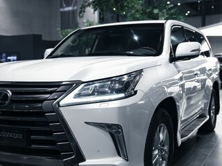 2016 Lexus LX 450d III Рестайлинг 2, белый, 7490000 рублей, вид 2