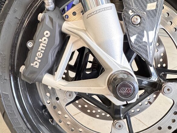 2022 BMW S 1000 R, серый, 1600000 рублей - вид 14