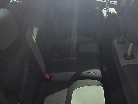 2013 Ford Focus III, красный - вид 9