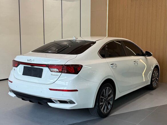 2022 Kia K3 II (China Market), белый - вид 17