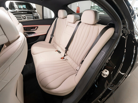 2026 Mercedes-Benz E-Класс 300 VI (W214, S214), чёрный - вид 14