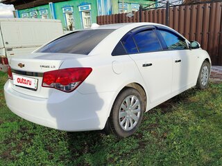 2011 Chevrolet Cruze I, белый, 650000 рублей, вид 3