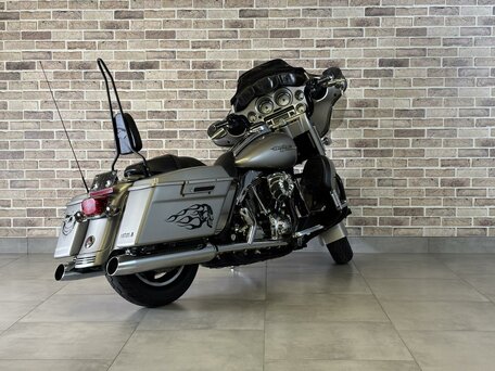2008 Harley-Davidson Street Glide, серебристый, 855000 рублей, вид 5