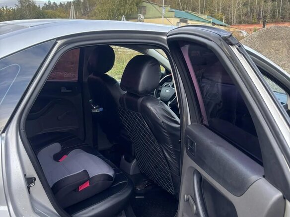 2005 Ford Focus II, серебристый, 375000 рублей - вид 10
