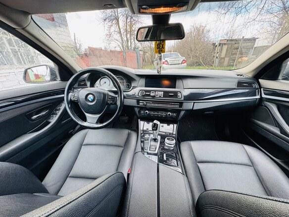 2014 BMW 5 серии 520i VI (F10/F11/F07) Рестайлинг, чёрный, 2100000 рублей - вид 4