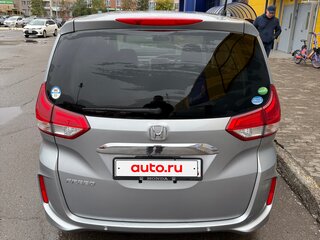 2019 Honda Freed II Рестайлинг, серебристый, 1500000 рублей, вид 3