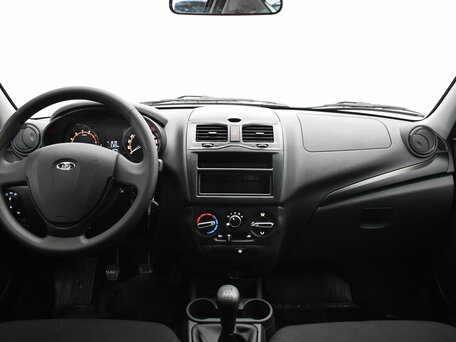 2026 Lada (ВАЗ) Granta I Рестайлинг, белый, 775000 рублей, вид 5