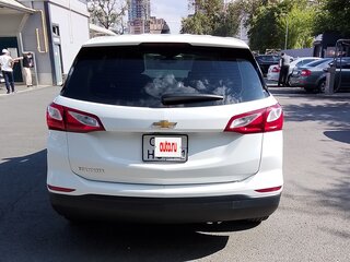 2020 Chevrolet Equinox III, белый, 1640000 рублей, вид 4