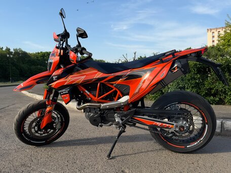 2023 KTM 690 SMC R, оранжевый, 1250000 рублей, вид 3