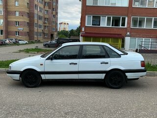 1990 Volkswagen Passat B3, белый, 109999 рублей, вид 3