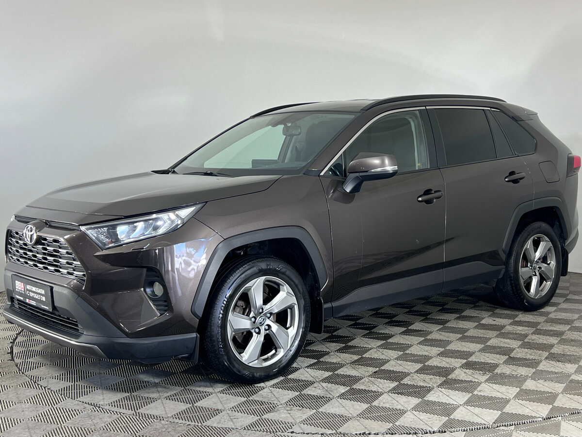 Открыть фотографии: Toyota RAV4 V (XA50)
